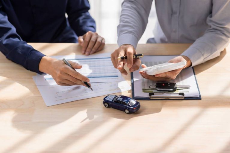 découvrez nos conseils pratiques pour économiser sur votre assurance auto tout en bénéficiant d'une couverture adaptée à vos besoins.
