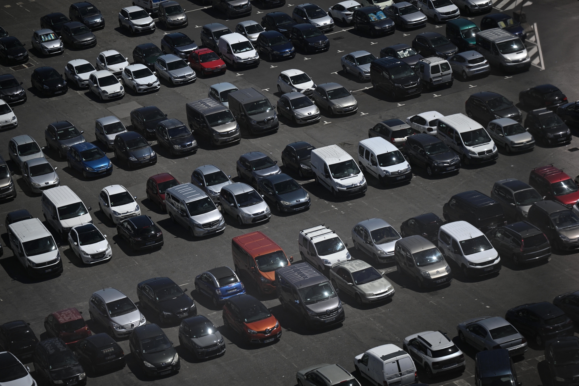 découvrez 3 astuces efficaces pour réduire votre facture d'assurance auto avec rtl. optimisez votre contrat et économisez dès aujourd'hui !