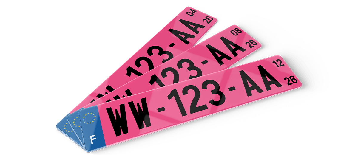 découvrez les plaques roses routes 2026, votre guide complet pour obtenir et utiliser ces plaques spéciales en toute légalité lors de vos déplacements.