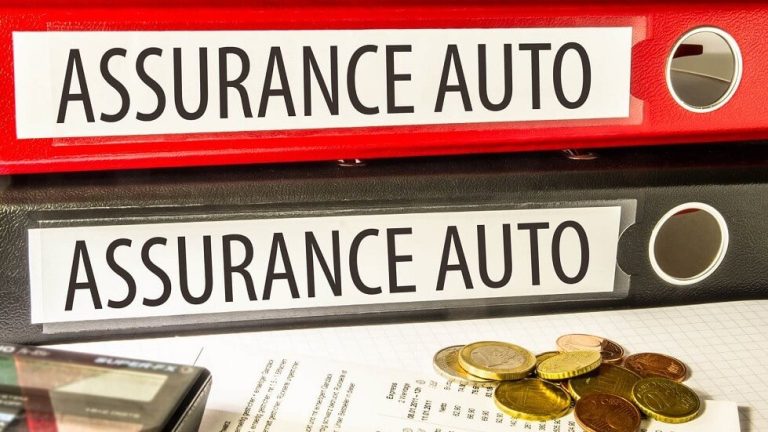 découvrez comment identifier et prévenir les fraudes ciblant l'assurance auto numérique pour protéger vos données et votre véhicule.