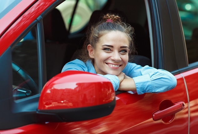 découvrez nos offres d'assurance auto spécialement conçues pour les jeunes conducteurs, avec des tarifs adaptés et une protection optimale.